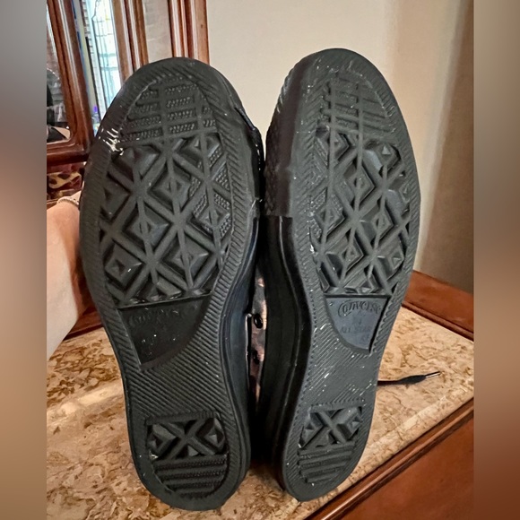 EXCLUSIVE Converse - Picture 4 of 6